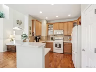 Photo #6: 7742130 Listing