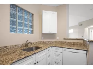 Photo #5: 7742580 Listing