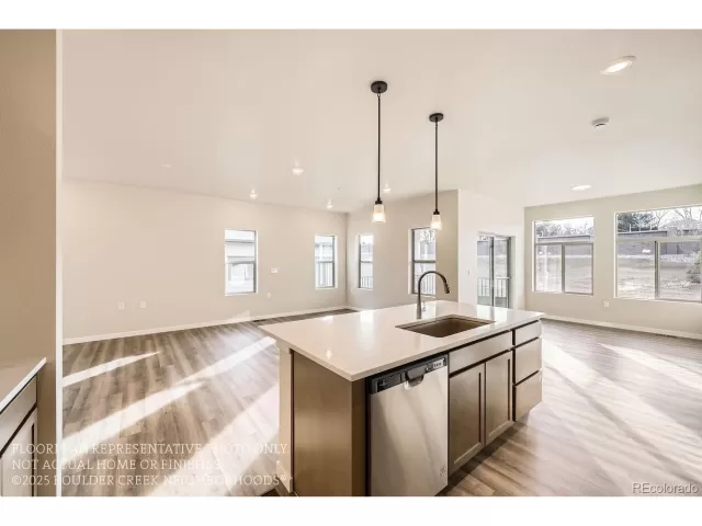 MLS: 7743503 Condo For Sale