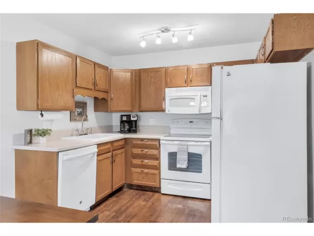 MLS: 7743767 Condo For Sale