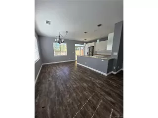 Photo #3: 7748509 Listing