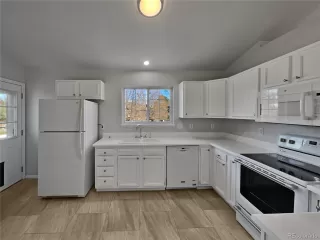 Photo #5: 7753307 Listing 