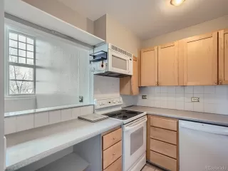 Photo #4: 7756556 Listing