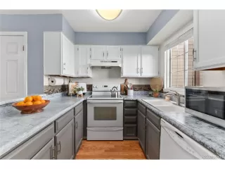 Photo #5: 7756939 Listing