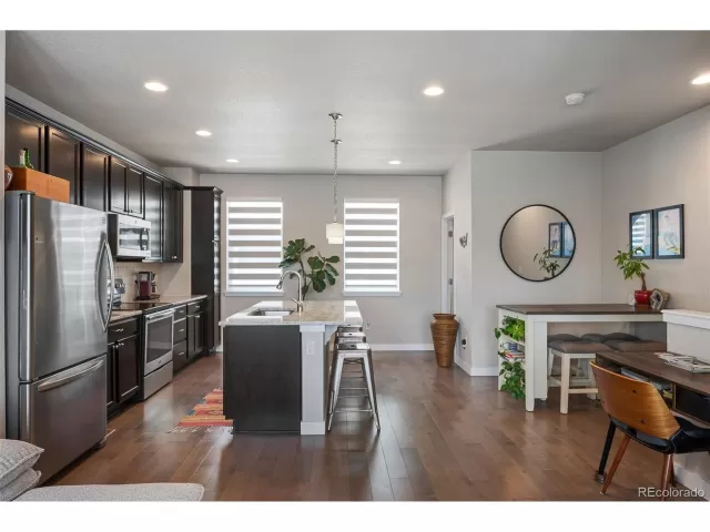 MLS: 7761338 Condo For Sale