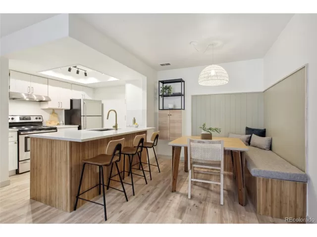 MLS: 7762493 Condo For Sale