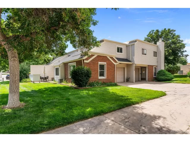 MLS: 7762977 Condo For Sale