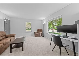 Photo #6: 7762977 Listing