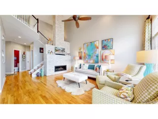 Photo #2: 7769077 Listing