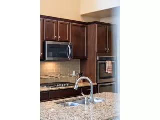 Photo #5: 7772030 Listing