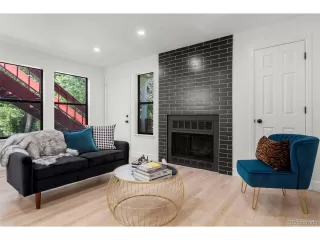 Photo #5: 7772430 Listing