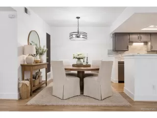 Photo #5: 7775664 Listing