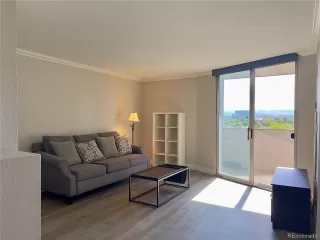 Photo #3: 7776842 Listing