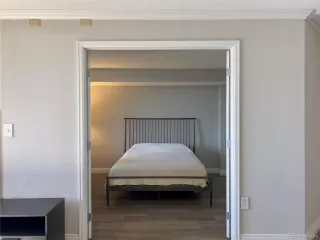 Photo #6: 7776842 Listing