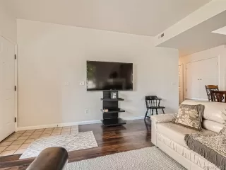 Photo #5: 7778209 Listing