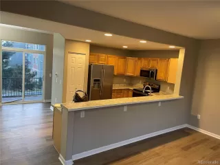 Photo #4: 7780102 Listing