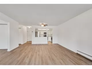 Photo #6: 7780511 Listing