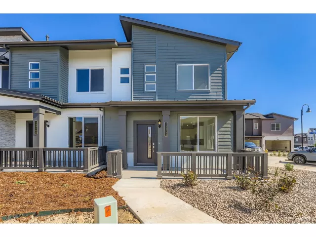 MLS: 7783301 Condo For Sale