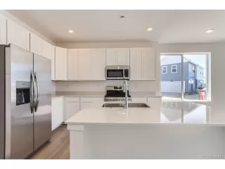 Photo #2: 7783301 Listing