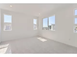 Photo #4: 7783301 Listing