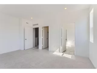 Photo #5: 7783301 Listing