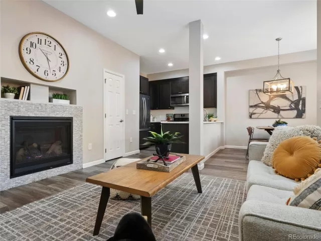 MLS: 7787280 Condo For Sale