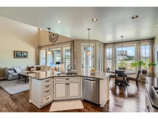 Photo #6: 7792115 Listing 