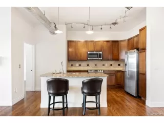 Photo #5: 7792913 Listing