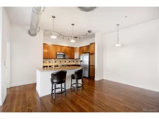 Photo #6: 7792913 Listing