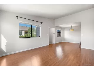 Photo #4: 7793138 Listing