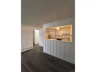 Photo #4: 7799200 Listing 