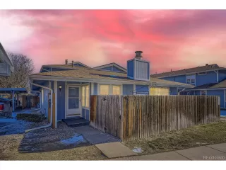 More Details about MLS # 7799457 : 261 S NEWARK CIR AURORA CO 80012