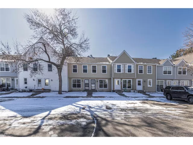 MLS: 7807044 Condo For Sale