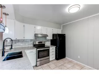 Photo #5: 7807937 Listing
