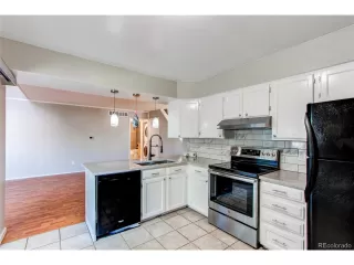 Photo #6: 7807937 Listing
