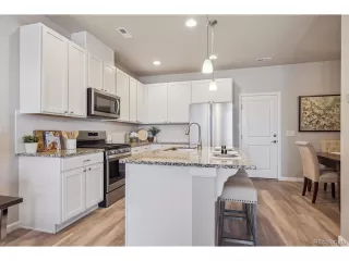 Photo #5: 7816207 Listing