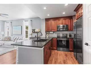 Photo #5: 7817900 Listing 