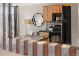 Photo #5: 7818717 Listing