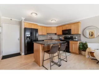 Photo #6: 7818717 Listing