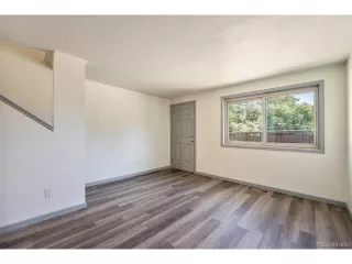 Photo #4: 7821519 Listing