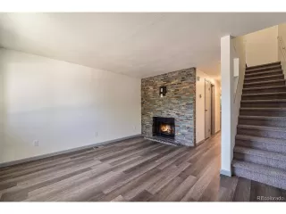 Photo #5: 7821519 Listing