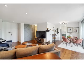 Photo #5: 7821677 Listing