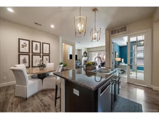 Photo #5: 7822606 Listing 