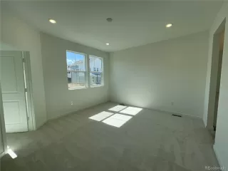 Photo #5: 7823062 Listing