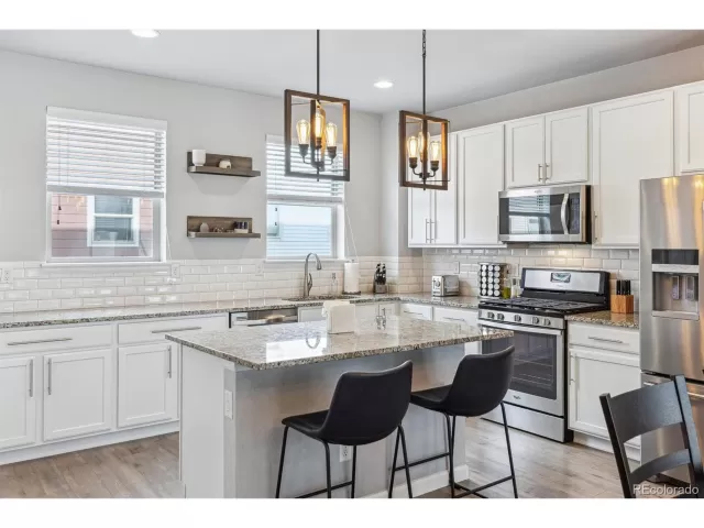 MLS: 7828307 Condo For Sale