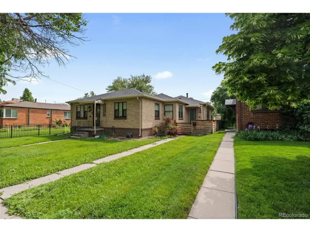 MLS: 7829439 Condo For Sale