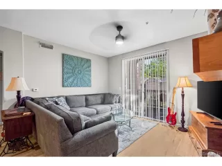 Photo #6: 7829484 Listing