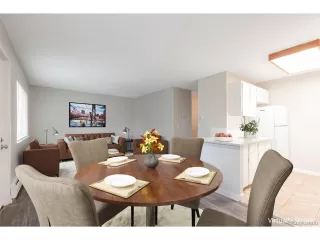 Photo #4: 7831011 Listing