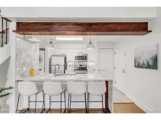 Photo #5: 7838210 Listing 