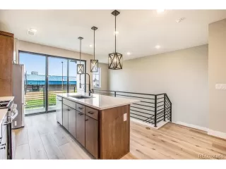 Photo #3: 7841862 Listing